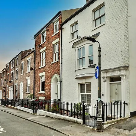 Finest Retreats - Oystercatcher *